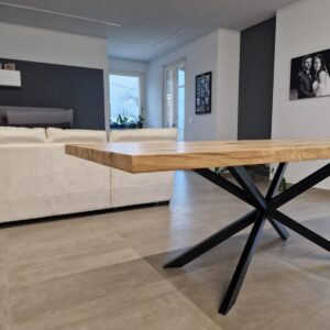 Tavolo “StarFrame” – Struttura in acciaio & piano in legno realizzato su misura